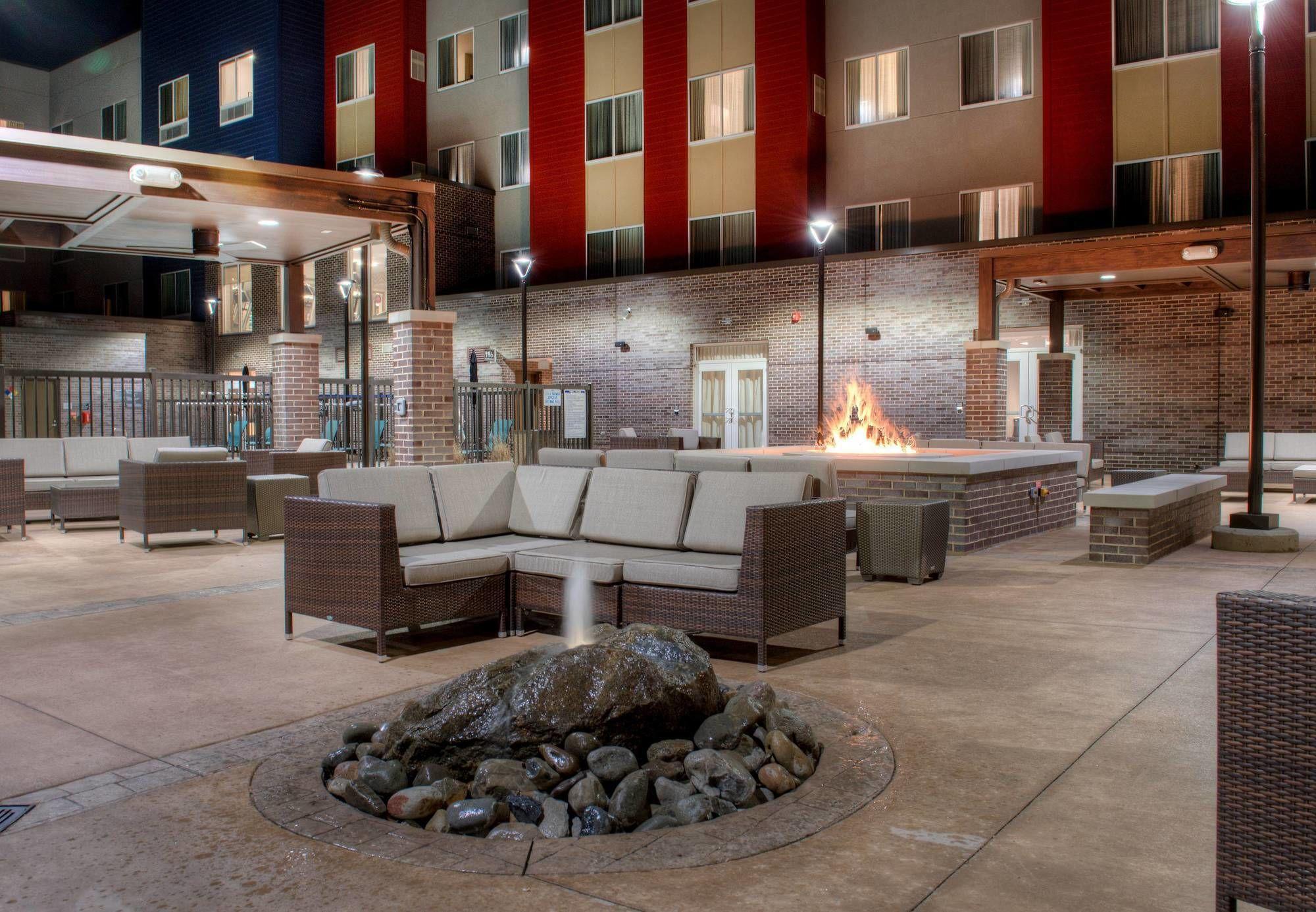 Fairfield Inn & Suites By Marriott Charlotte Airport Exteriör bild